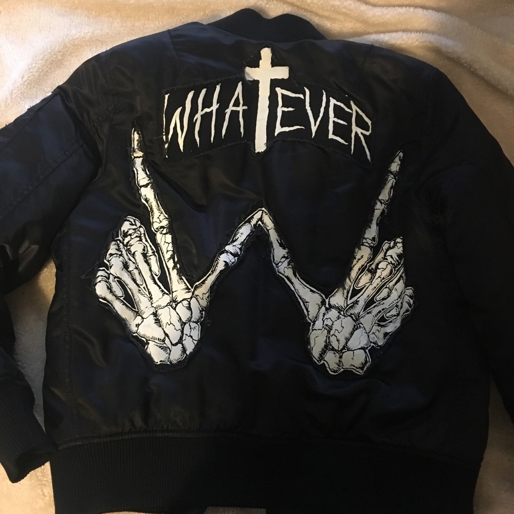 UNIF WHATEVER BOMBER